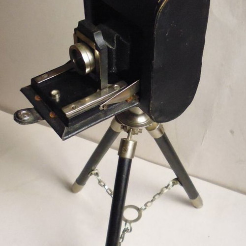 Display dummy camera used with tripod
