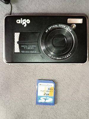 Aigo DC-T1200 12MP digital camera used