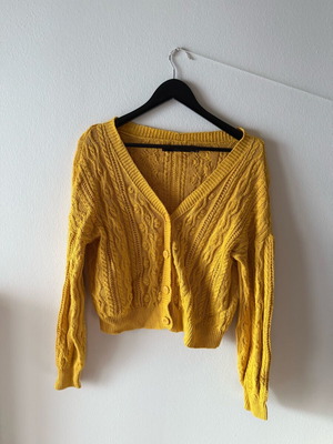 Vero Moda yellow cardigan like new with buttons