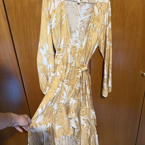 H&M wrap dress used, white and yellow, size S