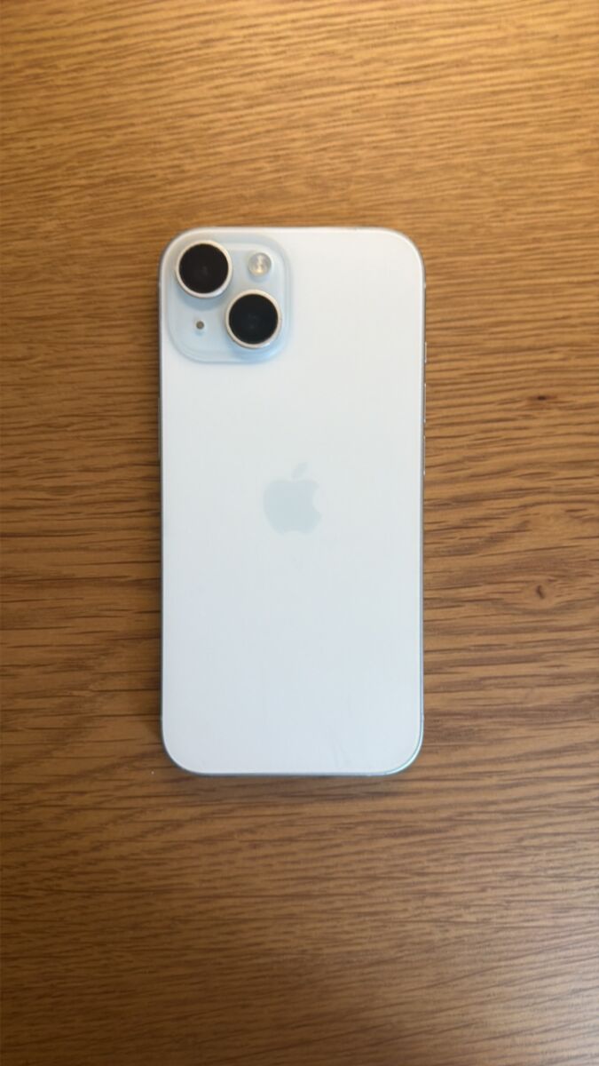 IPhone 15 white 128GB like new with box… - € 400,00 - Vendora.cy