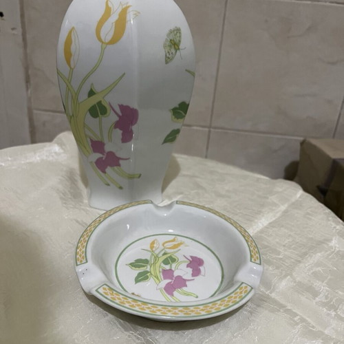 Porcelain vase and ashtray with flower design like new