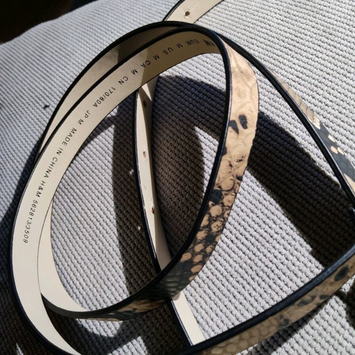 Women's belt used with small discreet buckle, size 105