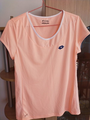 Lotto women's sports t-shirt like new, size XL