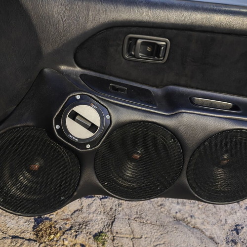Car audio system Audio Pro surround like new with Hertz speakers and Alpine source