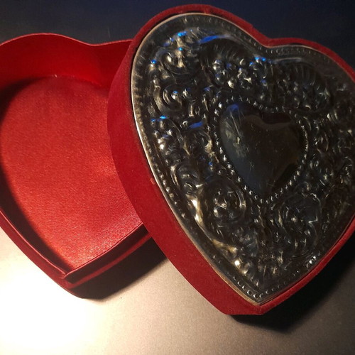 Jewelry box like new with velvet case and engraved silver lid