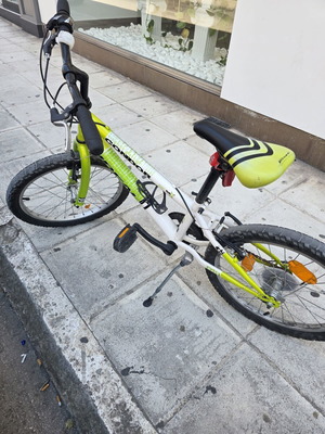 Ideal Condor 20" bicycle used, 6-speed, V-brakes, green-white