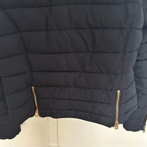 Zara black puffer short jacket size L used