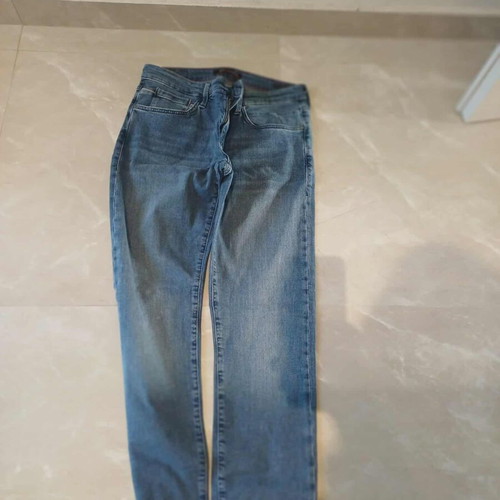 Set of size 32 pants and large shirts like new