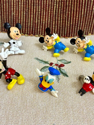 Σετ έξι συλλεκτικά πόμολα Mickey Mouse και Donald Duck σαν καινούργιο