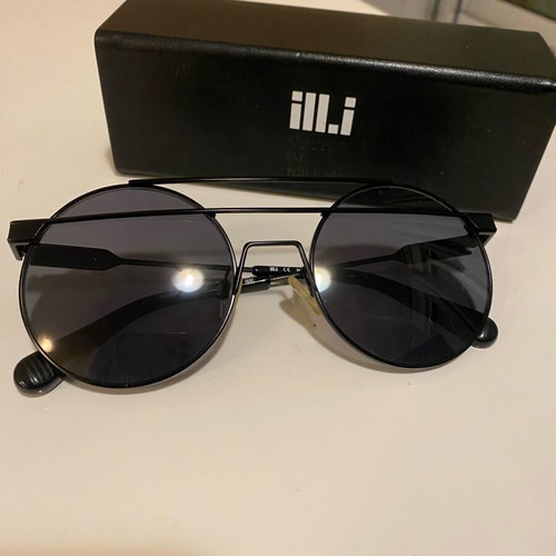 Ill.i by Will I Am sunglasses model WA501s 02 like new, black