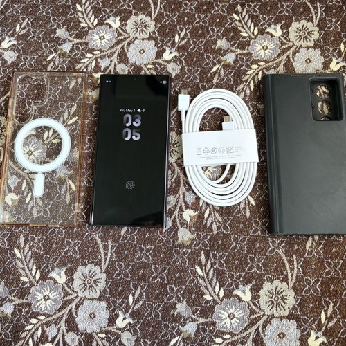 Samsung Galaxy S23 Ultra 256GB like new, black