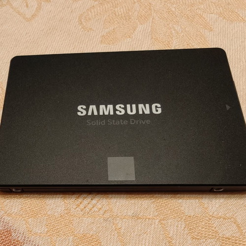 Samsung SSD 870 EVO 500GB SATA3 solid state drive