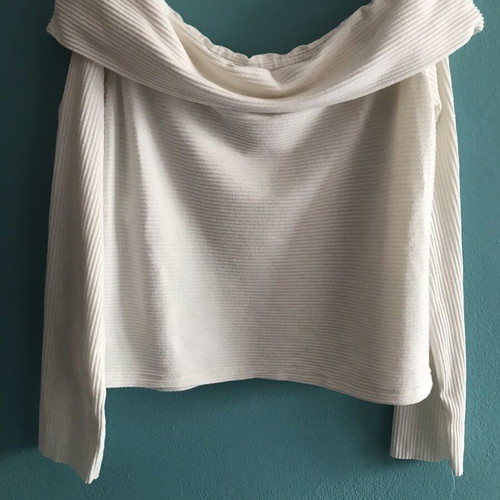 Off shoulder blouse Zara large, like new, soft white
