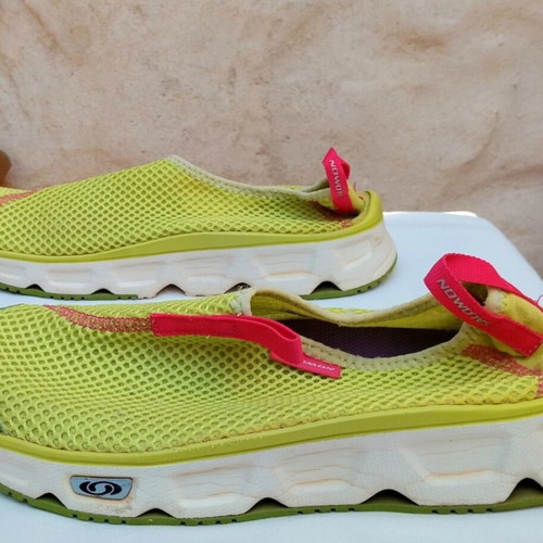Salomon RX MOC lightweight recovery slip-on sneakers used, size 41-41.5, pink and green