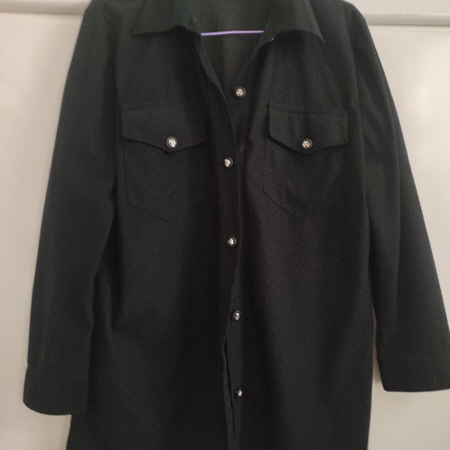 Garantie women's black shirt size M/L like new