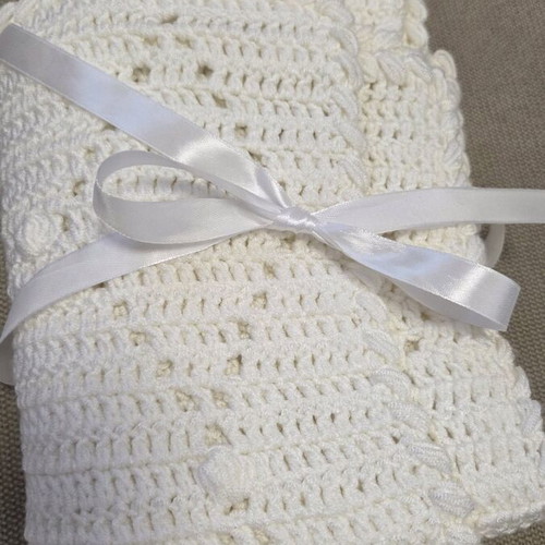 Baby blanket new, hand-knitted