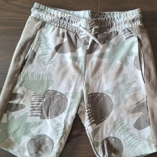 Boys' Shorts new, size 128 cm, beige and mint, cotton