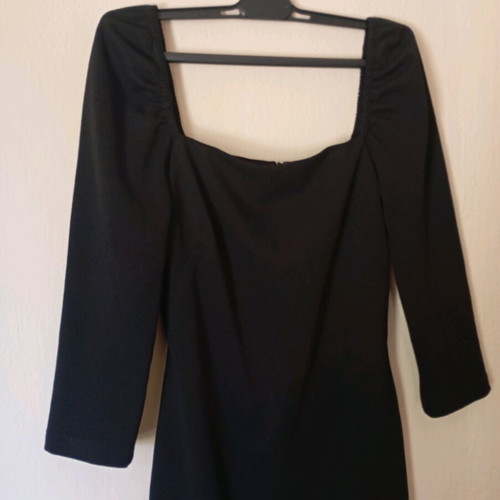 Desiree midi dress size S like new, black
