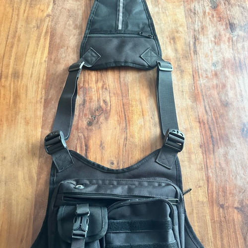 Vest bag like new, easy to wear