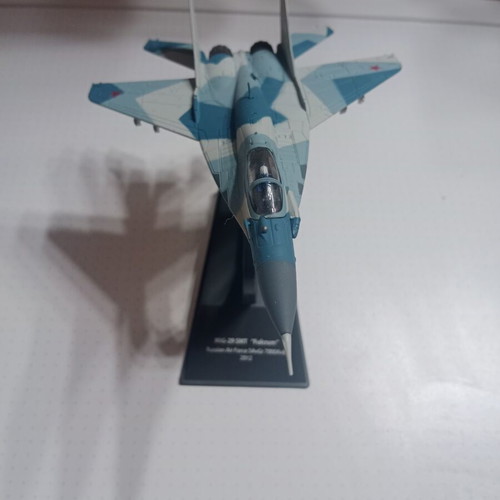 MIG-29 SMT Fulcrum Model Airplane Scale 1/100 New
