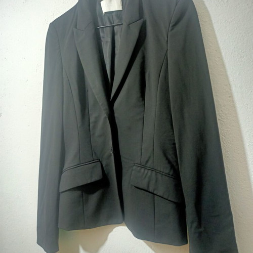 Hugo Boss blazer, elegant, 96% virgin wool, size 34 FR