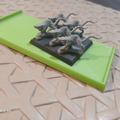 Warhammer Rat Swarm 5 plastic models like new