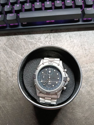 Adidas Adventure Chronograph 30mm ανδρικό ρολόι σαν καινούργιο, ασημί