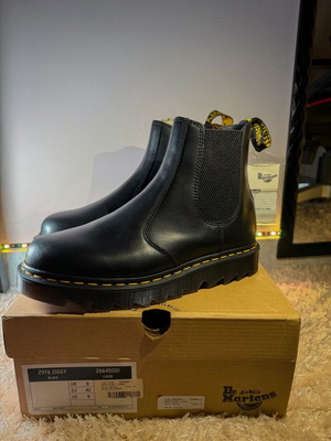 Dr. Martens 2976 Ziggy Chelsea Boots New Black