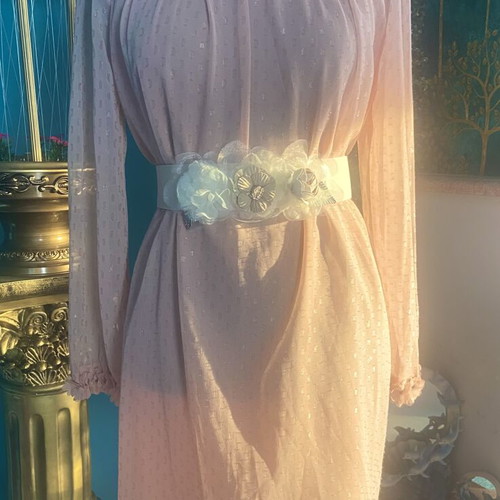 Salmon chiffon dress with 3D flowers