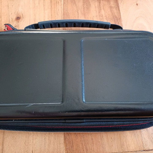 Nintendo Switch Super Mario Odyssey case like new with two game cartridge cases gift