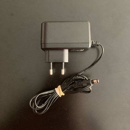 Vodafone router like new with power cable