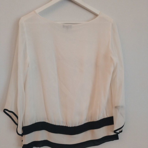 Juci Fair women's silk blouse size 46, black and white