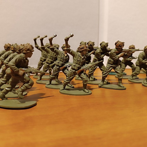 Airfix Modern German Infantry 1/32 figures used, set of 30