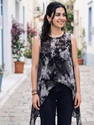 H&M Divided Tie-Dye Print Shirt like new, size S, black and grey