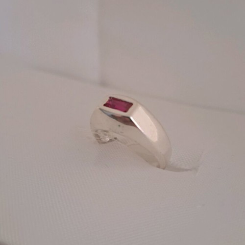 Silver 925 chevalier ring with red garnet, new, size 57