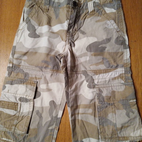 Benetton military pants like new for 4-5 years old