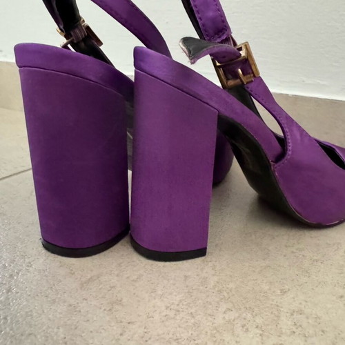 Women's purple sandals size 37 new with thick heel