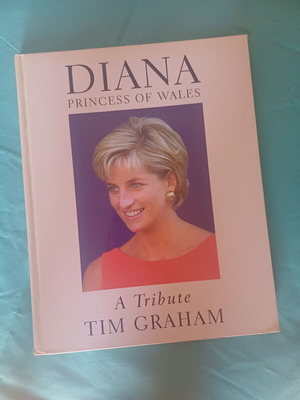 Diana Princess of Wales A Tribute σκληρό εξώφυλλο βιβλίο στα αγγλικά