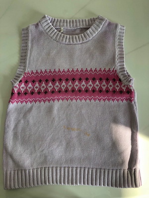 Sleeveless knitted vest used for 1-2 years old