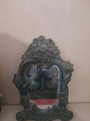 Mirror with pyline frame used