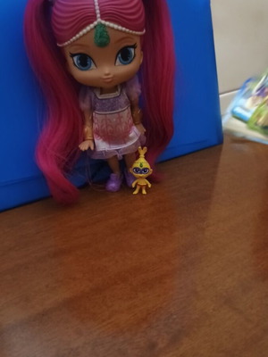 Shimmer doll like new