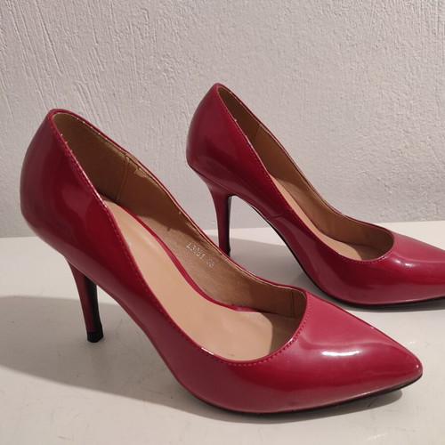 GoGo Shoes red pumps used, size 38