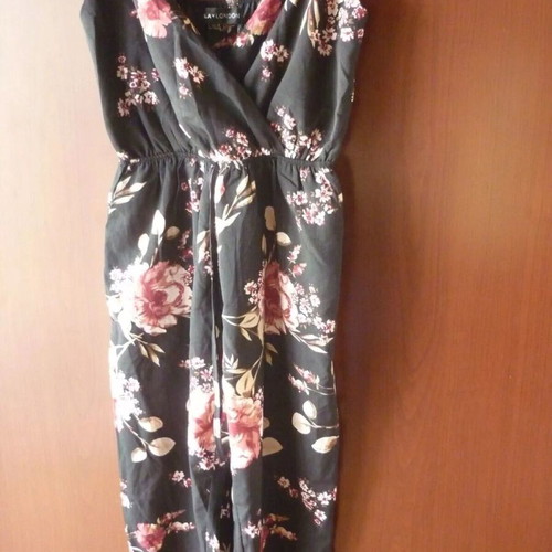MELA LONDON floral print black jumpsuit medium used