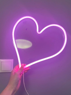 Heart-shaped lamp used, pink with USB connection