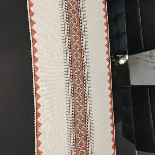 Handmade vintage table runners, set of 2, like new