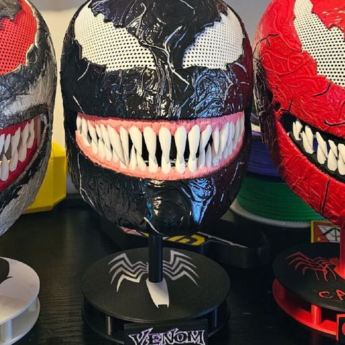 Venom helmet new, printed mask