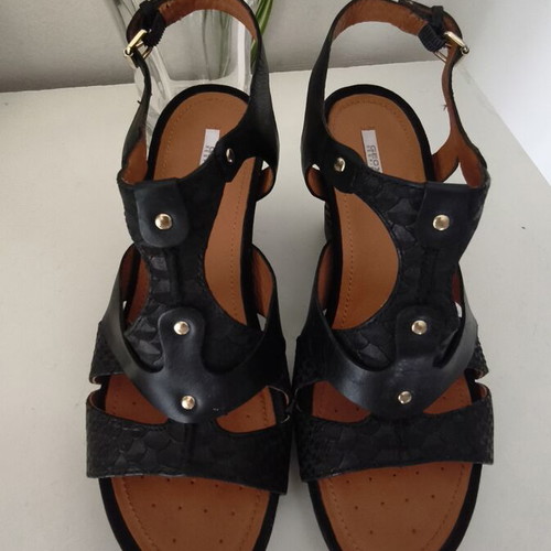 Geox D Sophie A platform sandals like new, size 41, black leather