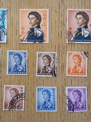 Set of 13 used Hong Kong stamps 1962-1973 Queen Elizabeth II Annigoni Series