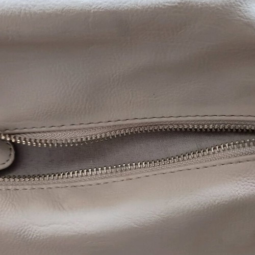 Atmosphere shoulder bag used, large capacity, beige